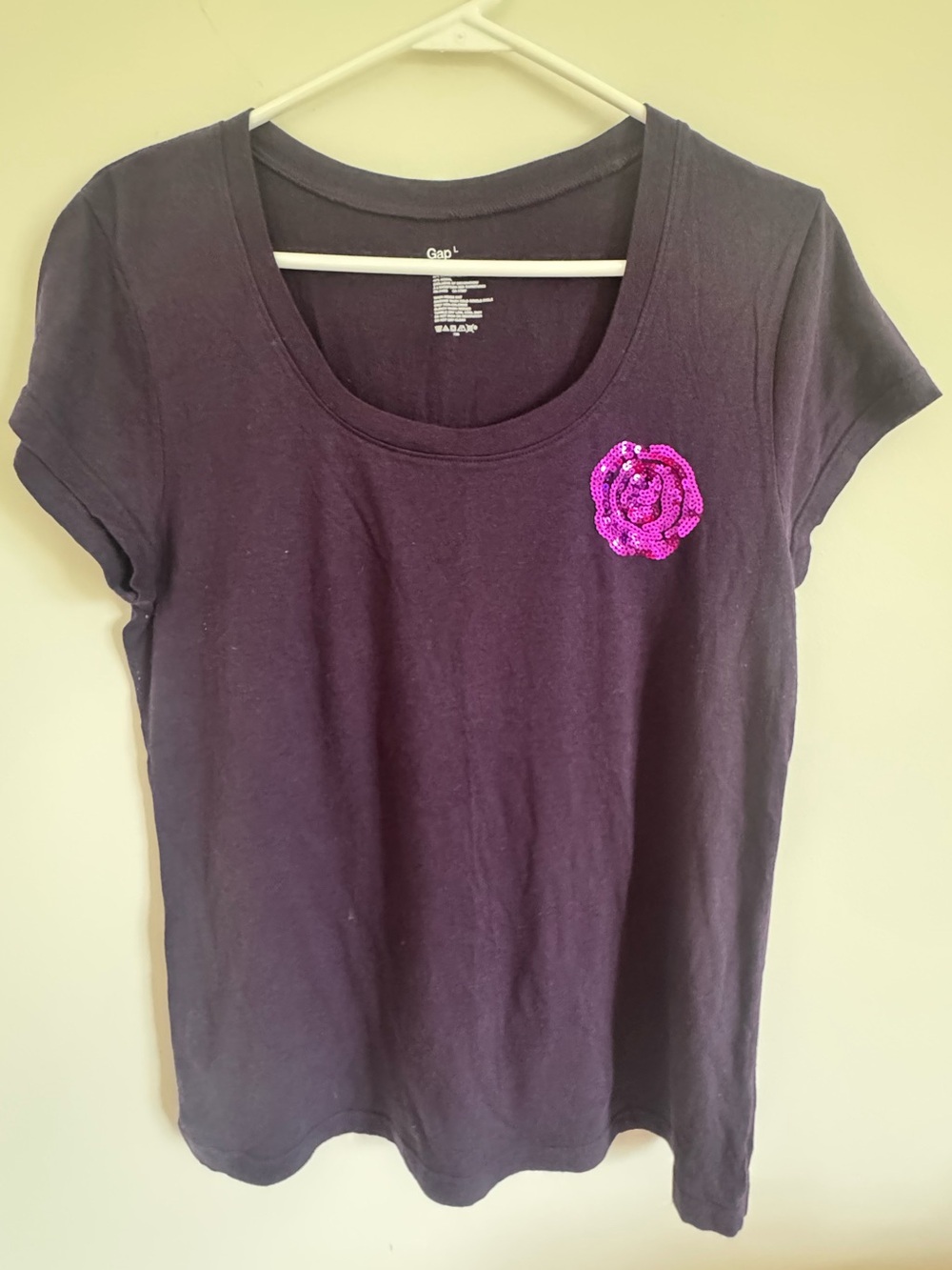 GAP Black Short Sleeve Tee with Pink Sequin Flower Patch